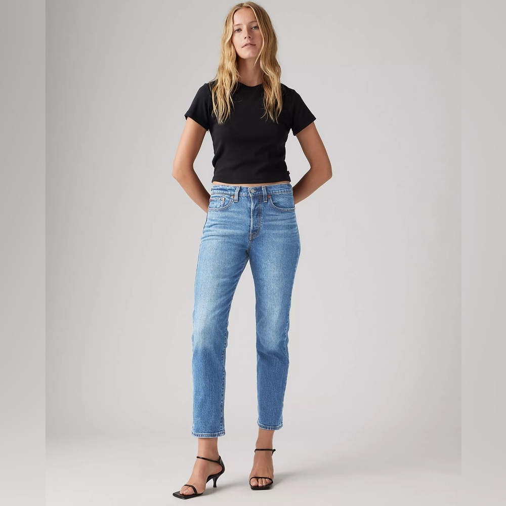 Levi’s Premium Wedgie Straight Fit Jeans